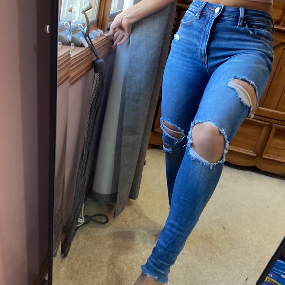 Sketchy distressed jeans - Picture 5 of 7